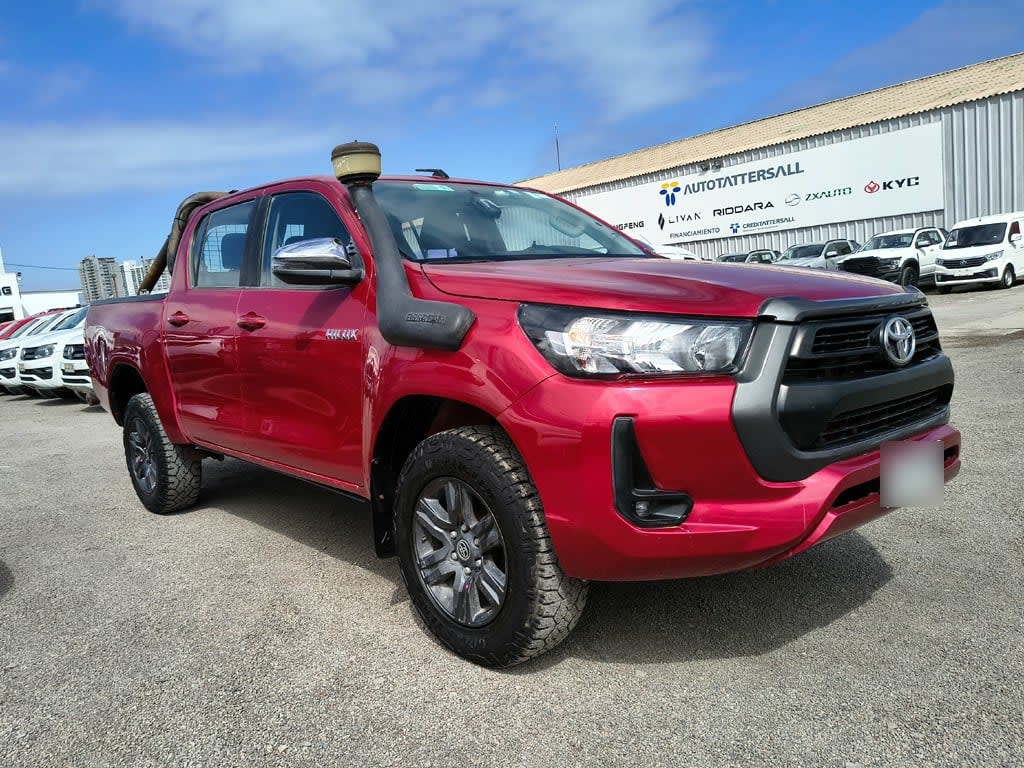 Toyota Hilux 2.8 Sr Diesel 4x4 T/m año 2023