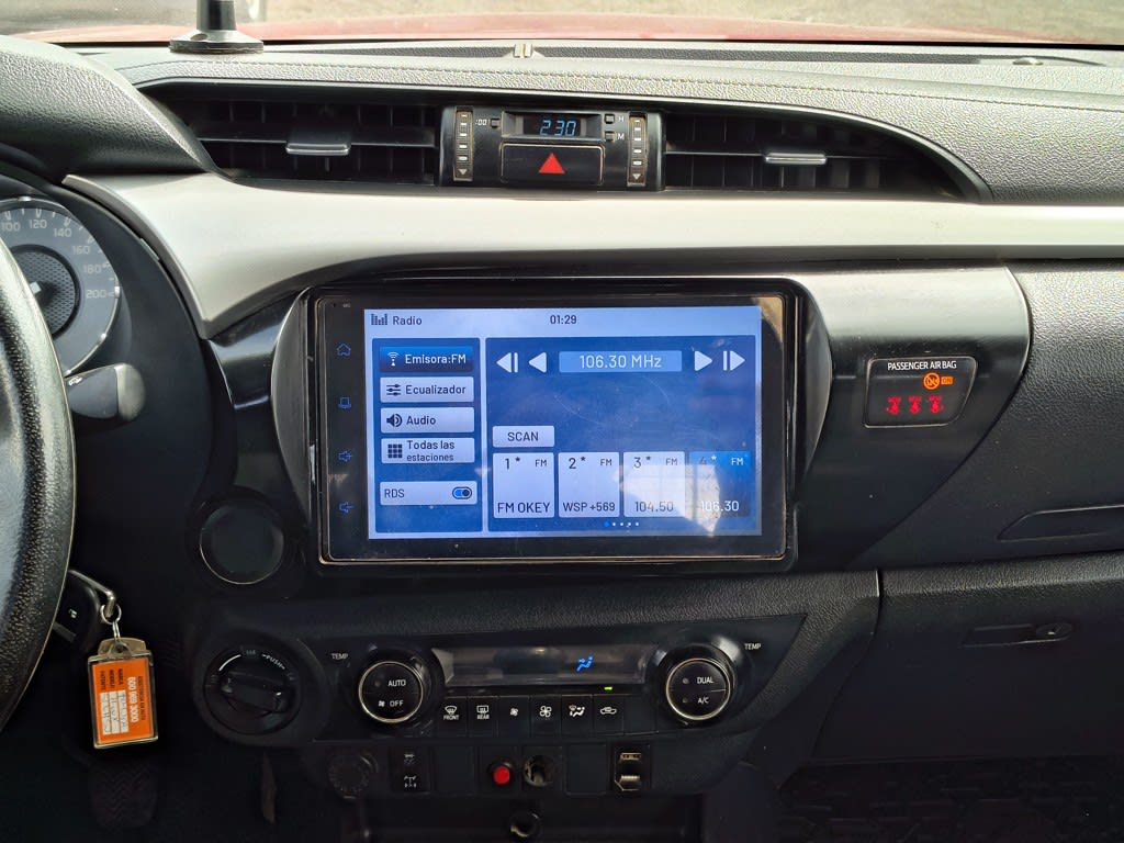 Toyota Hilux 2.8 Sr Diesel 4x4 T/m año 2023