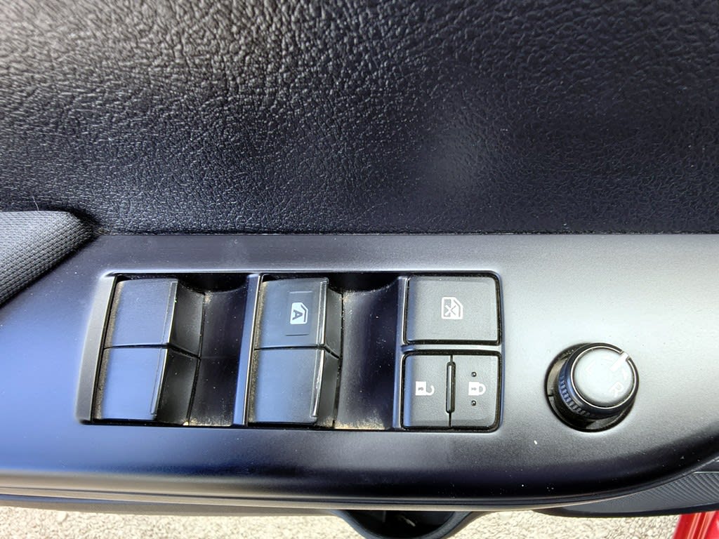 Toyota Hilux 2.4 Diesel 4x2 T/m año 2023