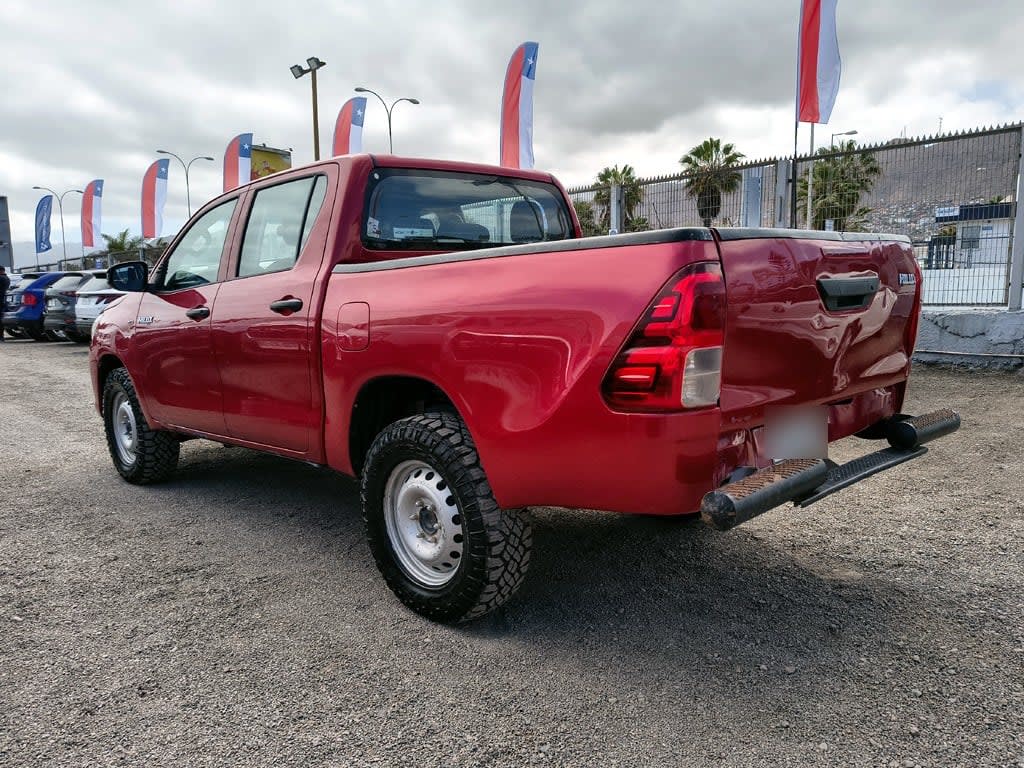 Toyota Hilux Tss 2.4 Diesel 4x4 T/m año 2023
