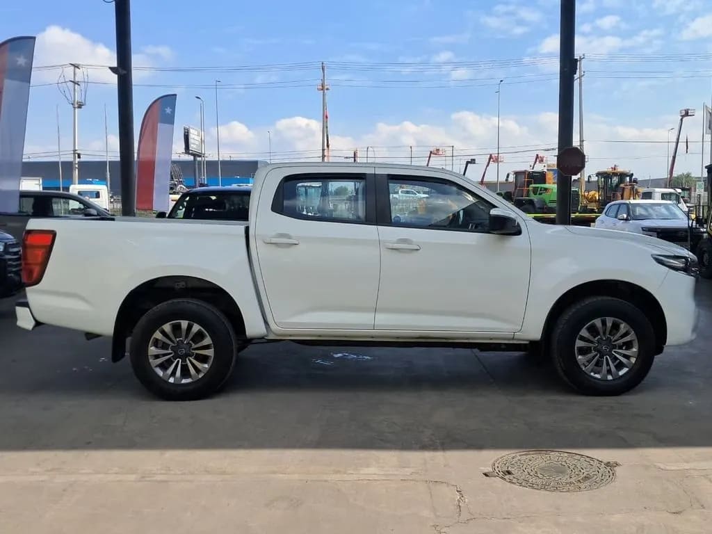 Mazda Bt-50 3.0 4x4 Mt año 2023