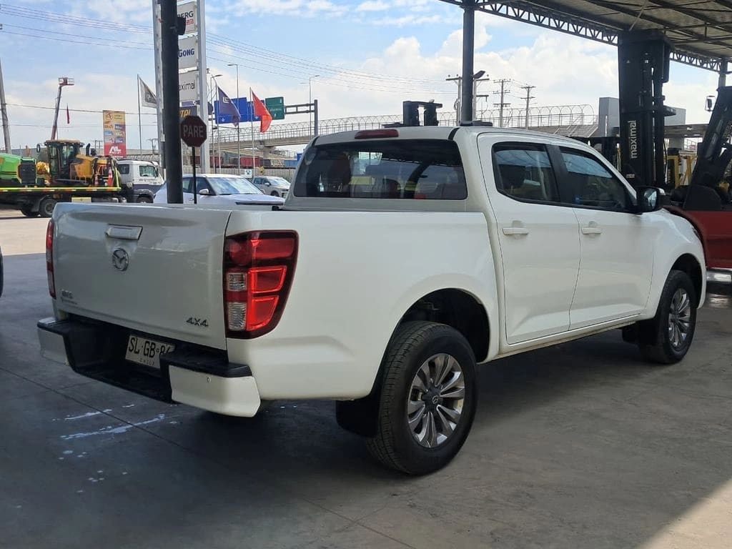 Mazda Bt-50 3.0 4x4 Mt año 2023