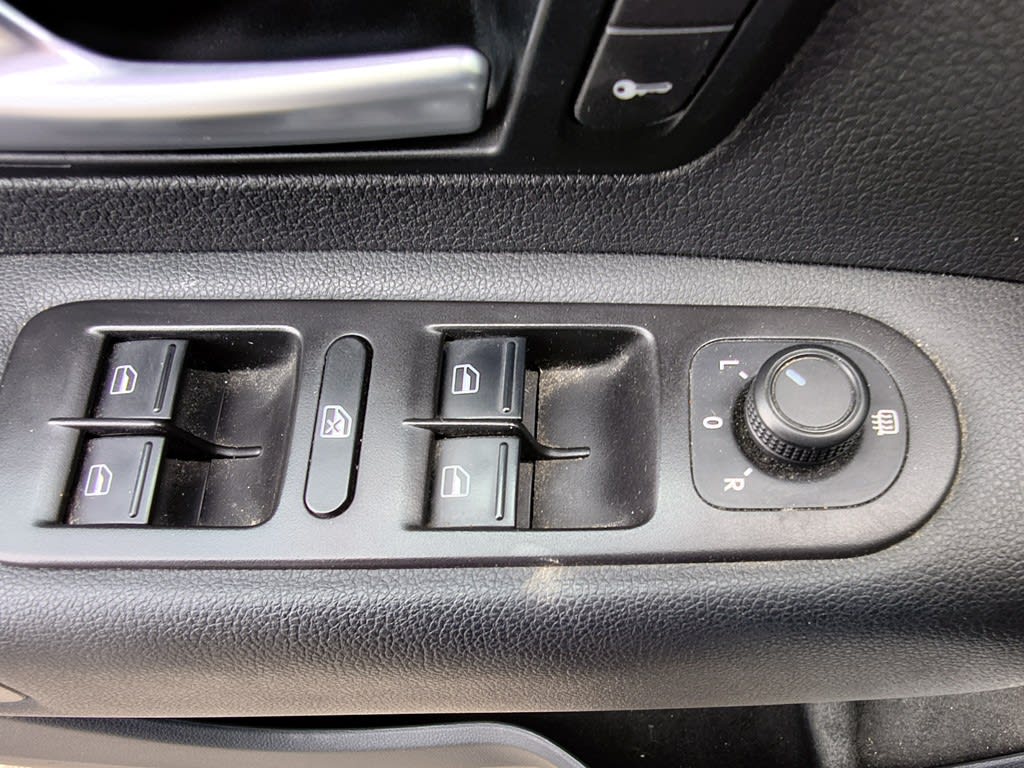 Volkswagen Amarok 2.0 Diesel 4x2 T/m año 2023