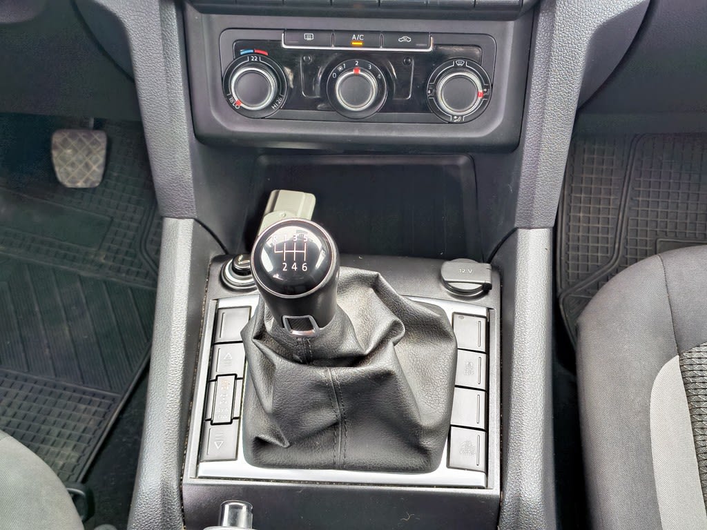 Volkswagen Amarok 2.0 Diesel 4x2 T/m año 2023