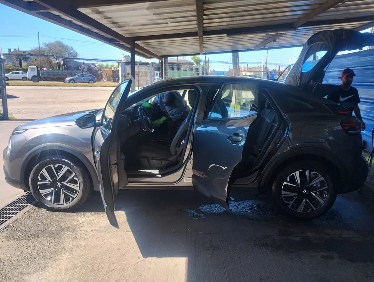 CITROEN C-4 1.2 Puretech 130 S&s Eat8 Feel Pack At año 2025