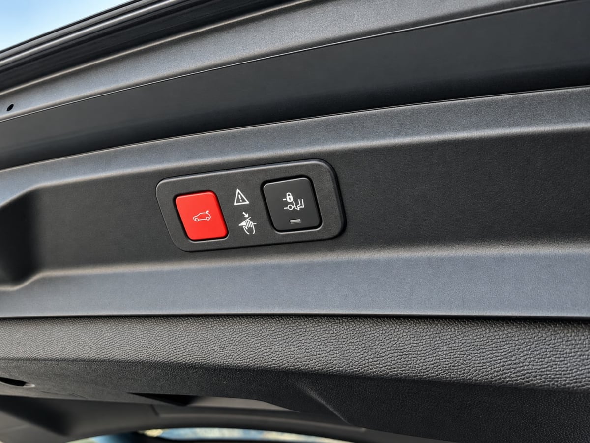 Peugeot 5008 Gt Bluehdi 4x2 año 2023