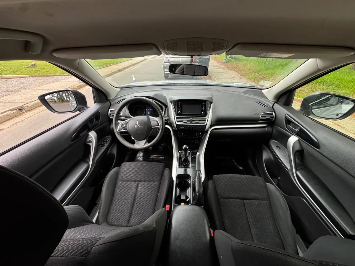 MITSUBISHI ECLIPSE CROSS 1.5 Rs At año 2021