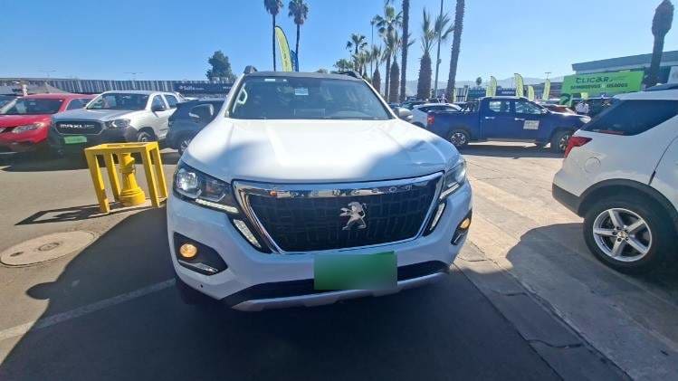 Peugeot Landtrek 2.2 Active Bluehdi Diesel 4x4 180hp At 4p año 2024