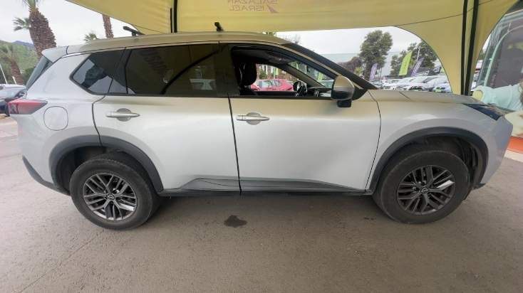 Nissan X-Trail 2.5 Sense 4x2 3row Cvt At 5p año 2024