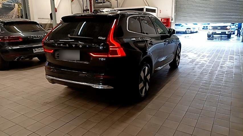 Volvo Xc60 2.0 T8 Recharge Ultimate Hybrid Awd At 5p año 2025