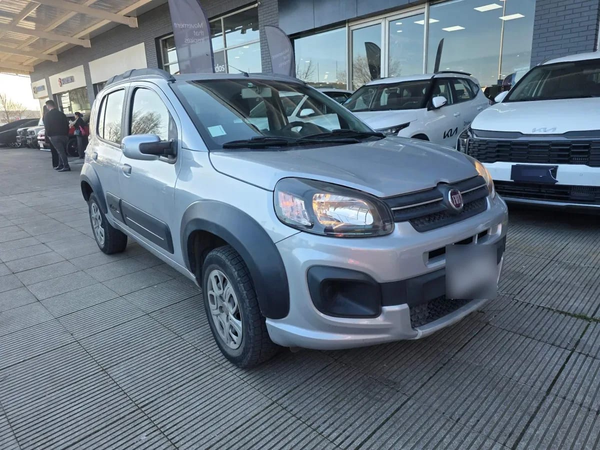 Fiat Uno 1.4 Sporting 4x2 Hb Mt 5p año 2019