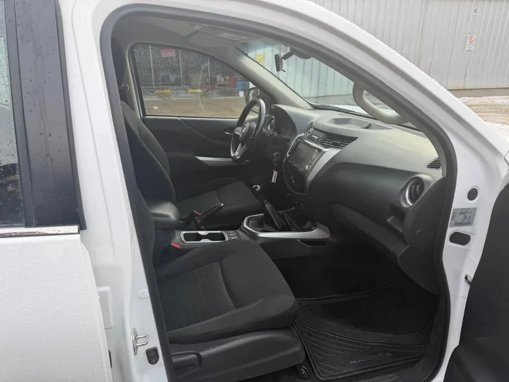 Nissan Navara Navara Dc 4x4 2.3tdi Xe año 2023