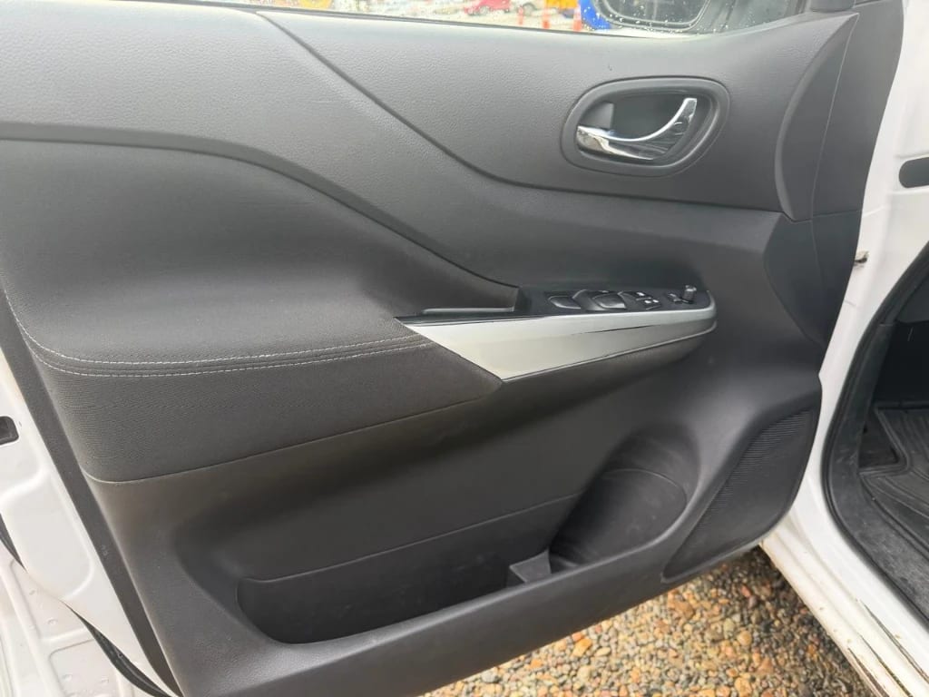 Nissan Navara Navara Dc 4x4 2.3tdi Xe año 2023