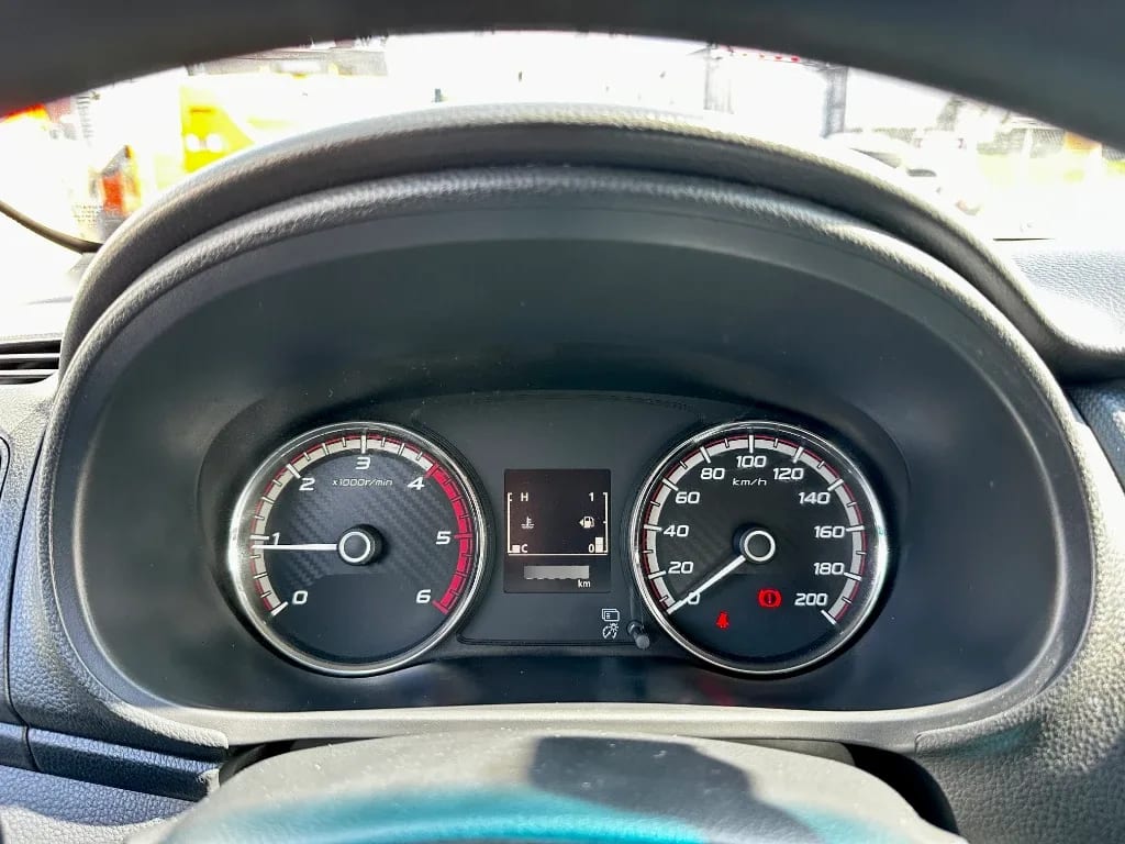 Mitsubishi L200 L200 4x2 Katana D/c 2.4 Td Mt Cr año 2023