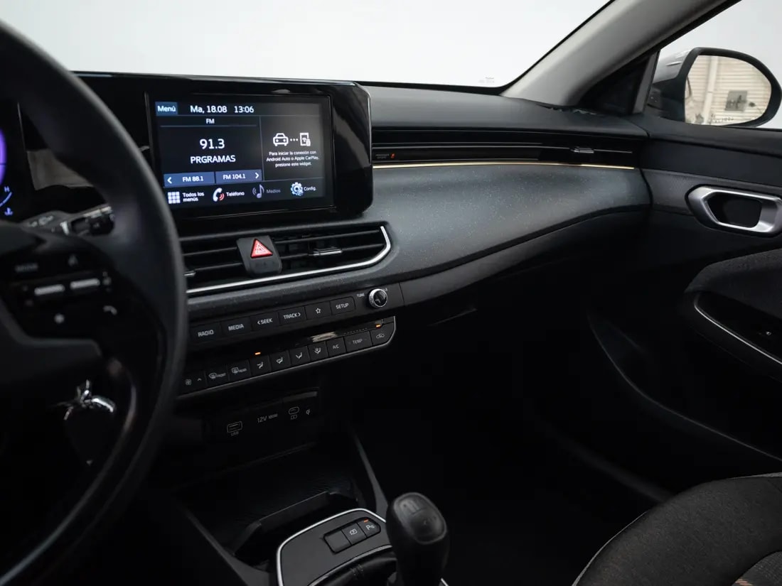 Kia K3 Cross Ex 1.6l 6mt año 2026