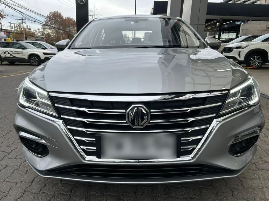 MG 5 1.5 Dlx Mt año 2025