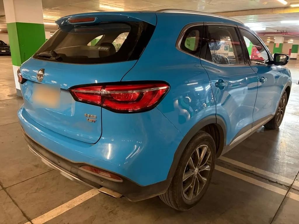 MG Hs 1.5t Comfort 2wd Mt 5p año 2023