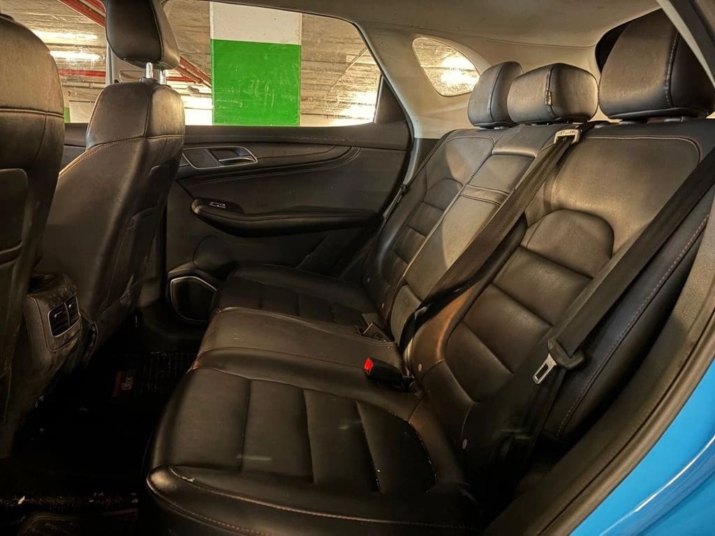 MG Hs 1.5t Comfort 2wd Mt 5p año 2023