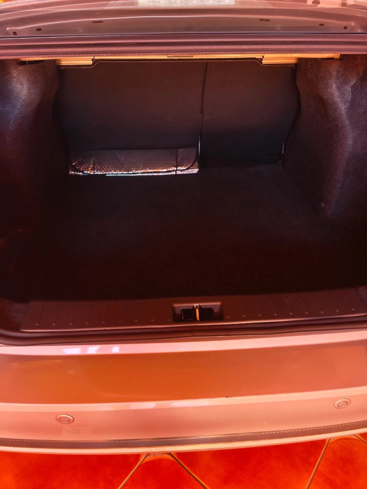 NISSAN VERSA 1.6 Advance Mt año 2023