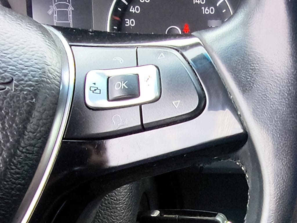 Volkswagen Amarok 2.0 Diesel 4x2 T/m Trendline año 2023