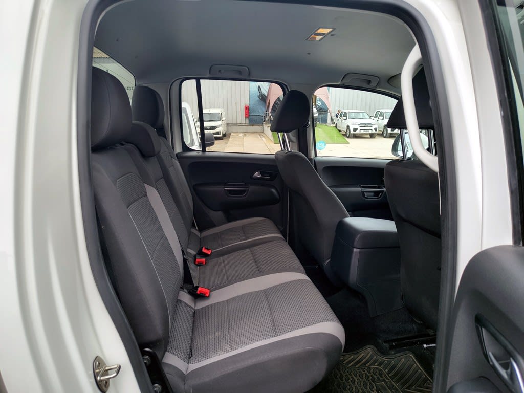Volkswagen Amarok 2.0 Diesel 4x2 T/m Trendline año 2023