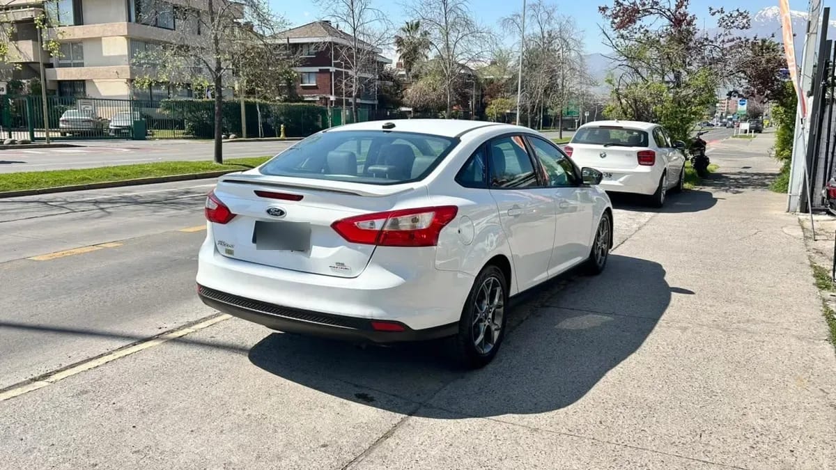 Ford New Focus 2.0 Se 4x2 At 4p año 2013