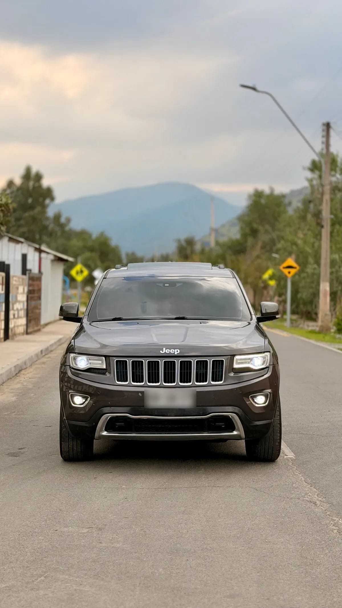 JEEP GRAND CHEROKEE 3.6 Limited Lx Tech At 4x4 año 2014