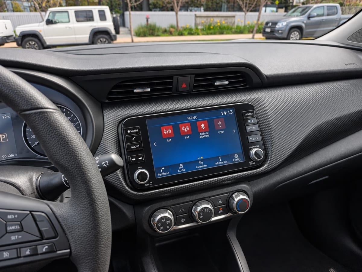 Nissan Kicks Advance año 2024
