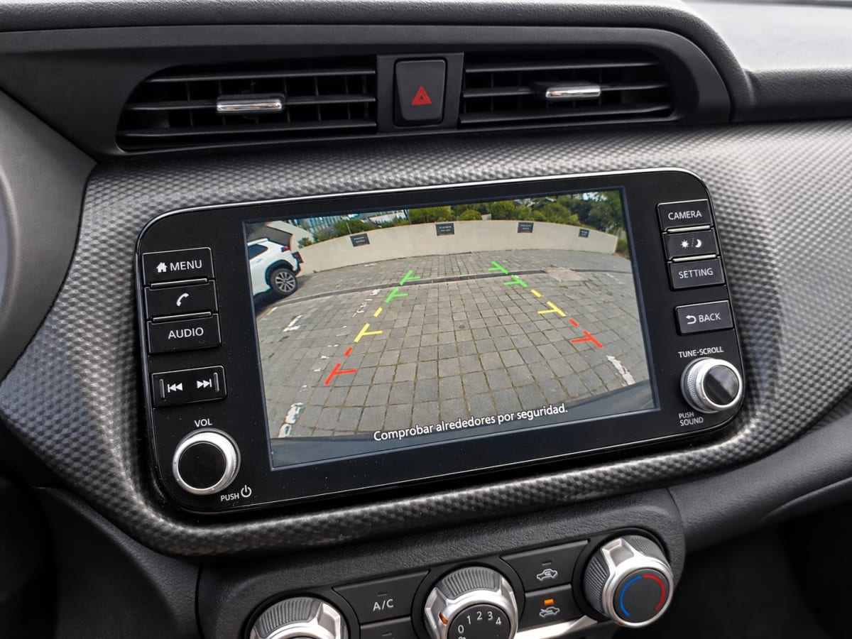 Nissan Kicks Advance año 2024