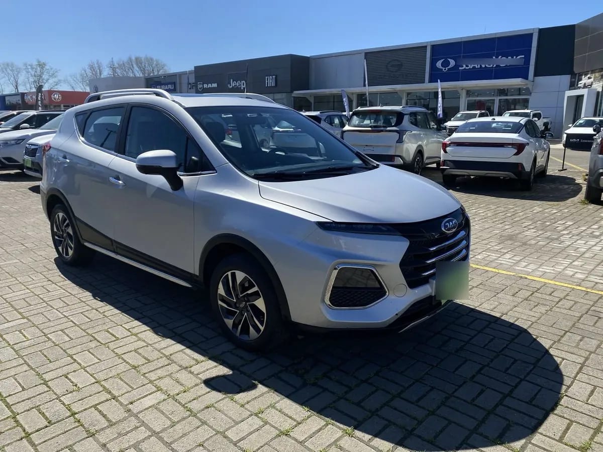 JAC Js3 1.6 Advance 4x2 Mt 5p año 2022