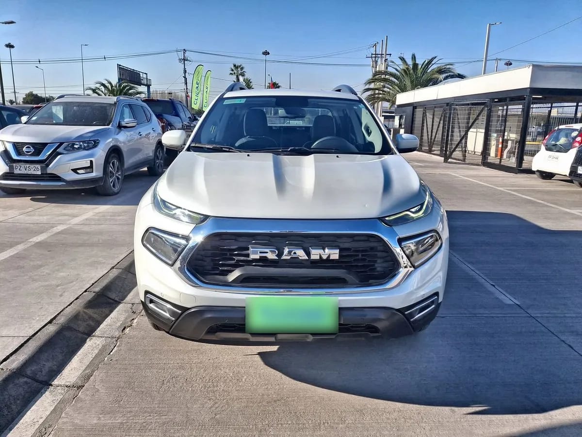 Ram 1000 1.8 Big Horn Lx 4x2 Dob. Cab. At 4p año 2022