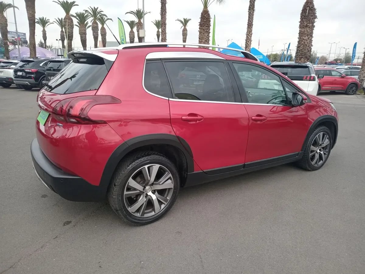 Peugeot 2008 1.2 Allure Pack Puretech 4x2 110hp Eat6 5p año 2018