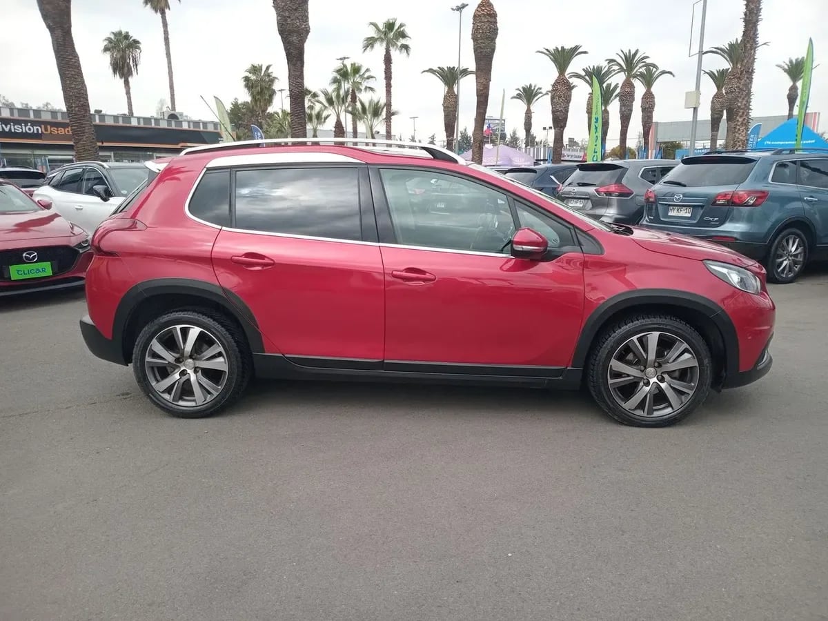 Peugeot 2008 1.2 Allure Pack Puretech 4x2 110hp Eat6 5p año 2018