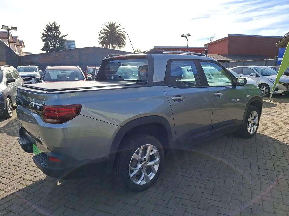 Chevrolet Montana 1.2t Ltz R 4x2 At 4p año 2024