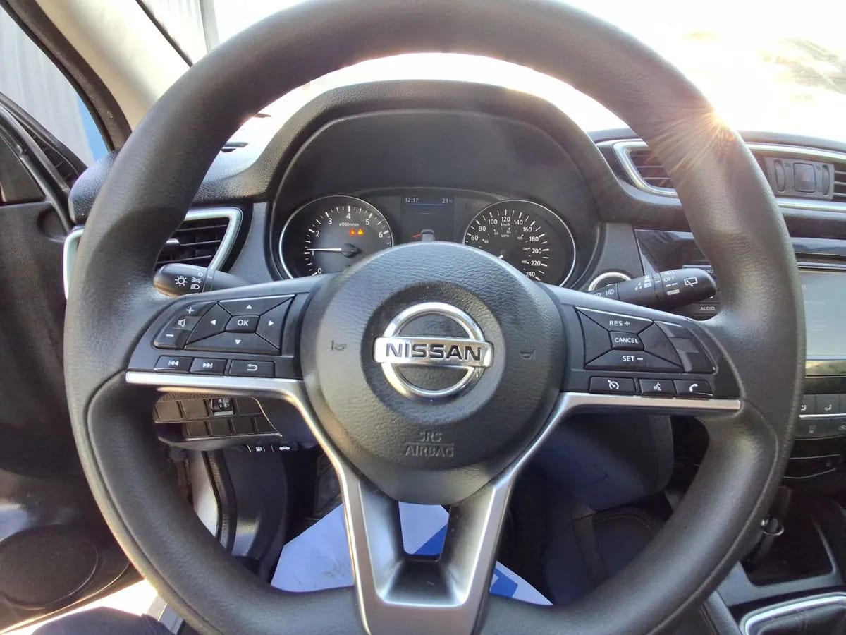 Nissan Qashqai 2.0 Sense Multimedia 4x2 Mt 5p año 2021