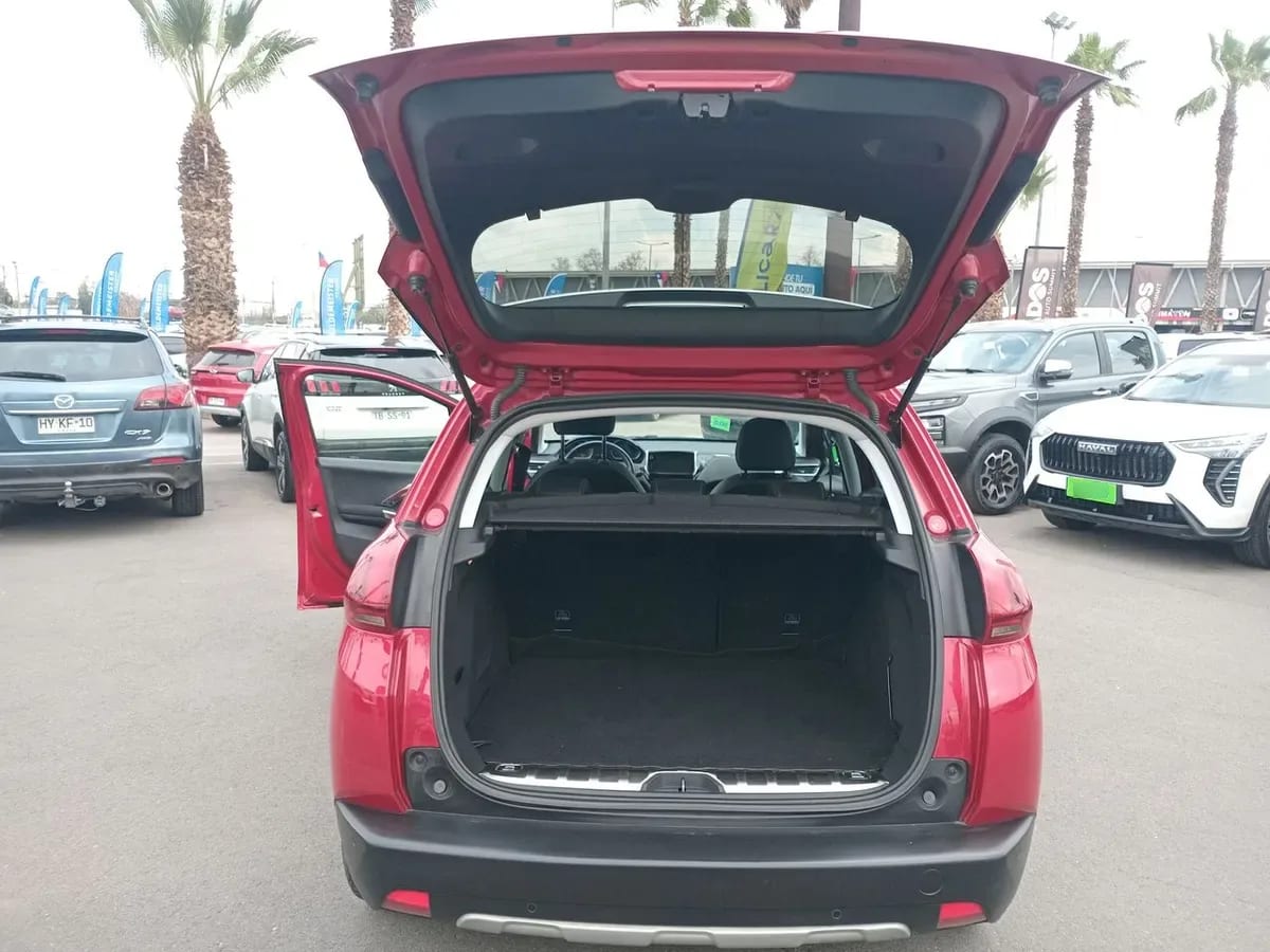 Peugeot 2008 1.2 Allure Pack Puretech 4x2 110hp Eat6 5p año 2018