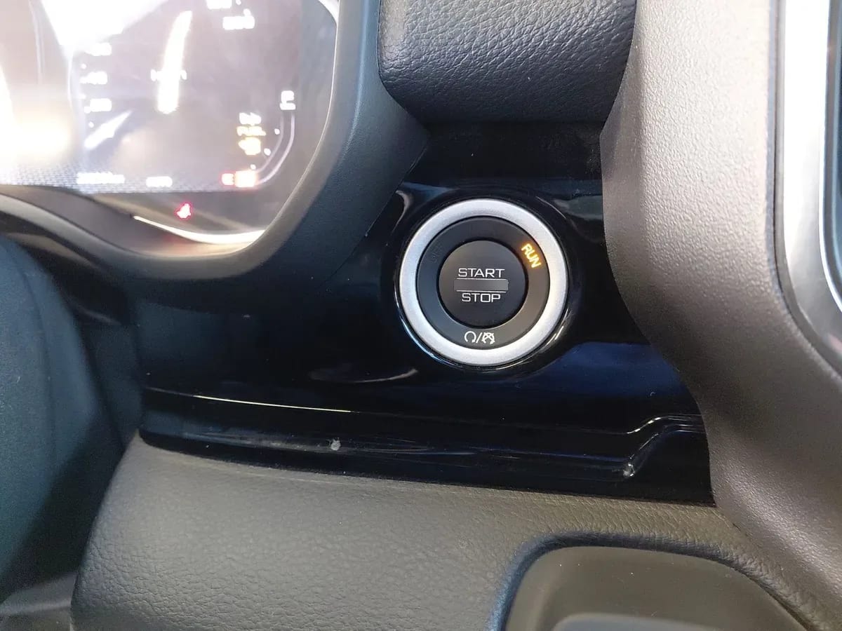Ram 1500 3.0t Laramie 4x4 Crew Cab At 4p año 2025