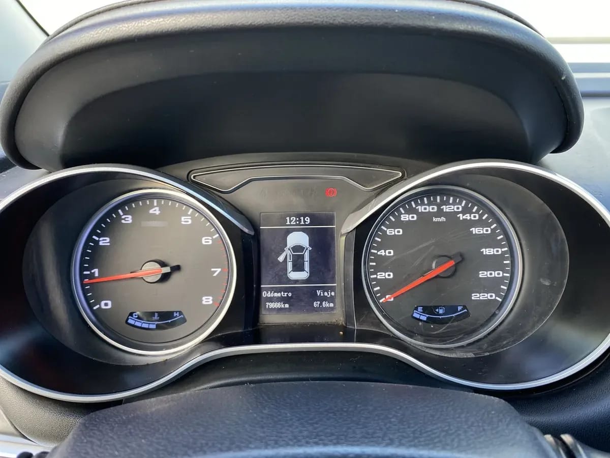 JAC Js3 1.6 Advance 4x2 Mt 5p año 2022