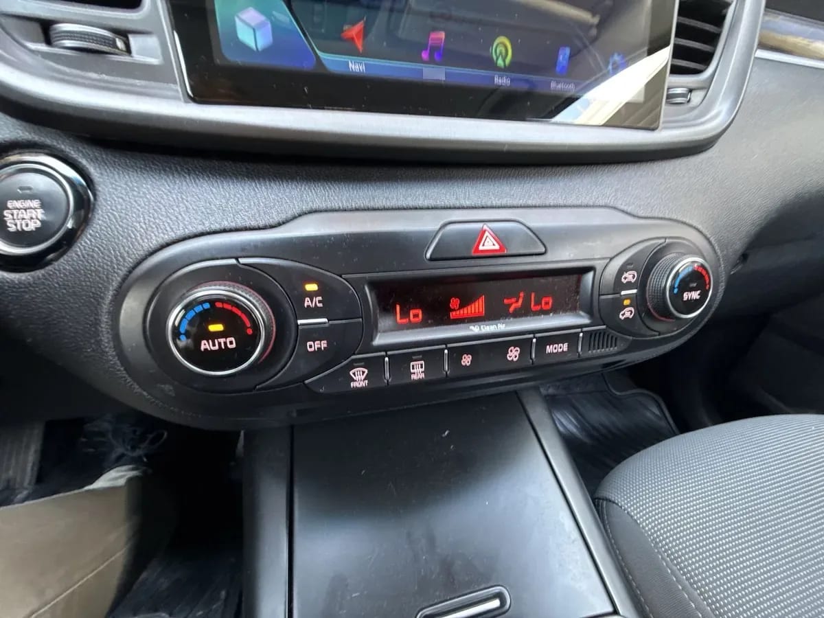 Kia Sorento 2.4 Ex 4x2 At 5p año 2017