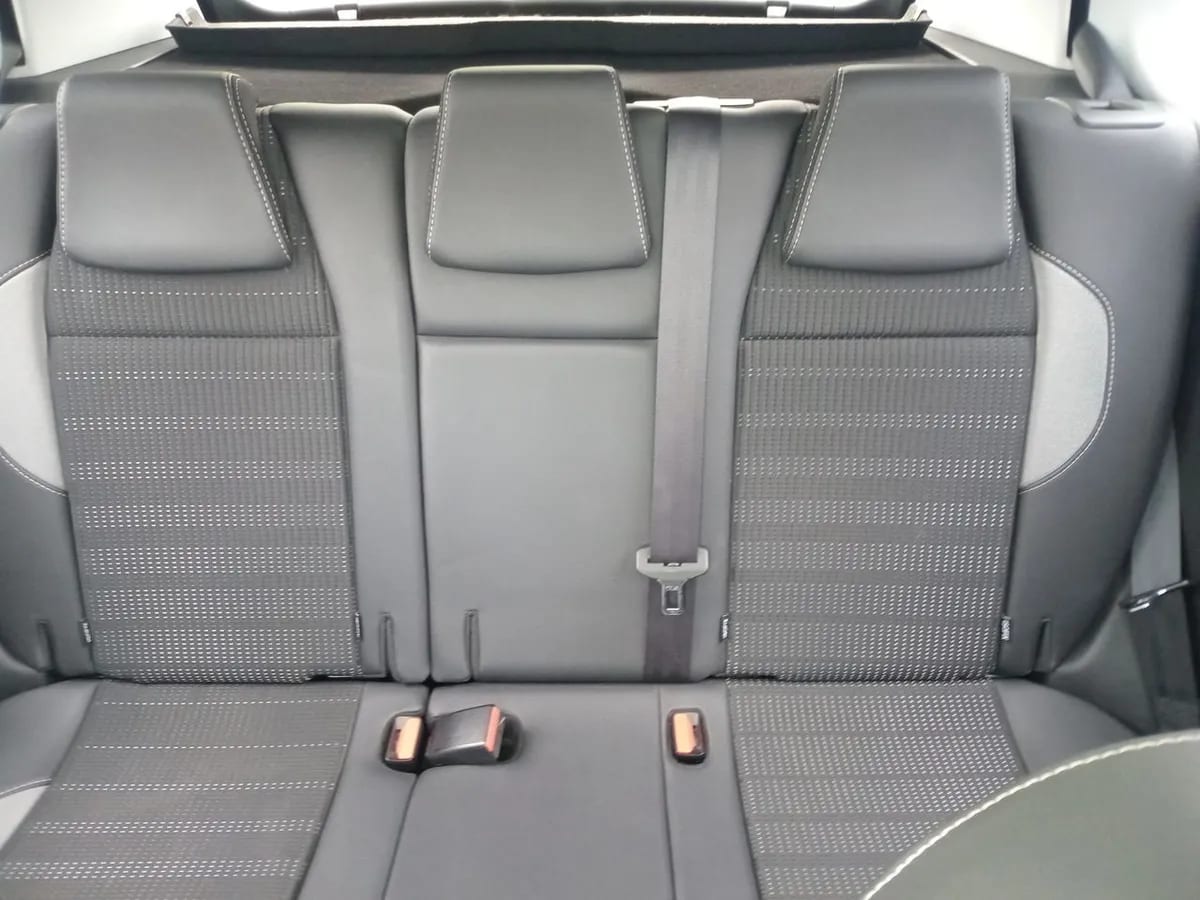 Peugeot 2008 1.2 Allure Pack Puretech 4x2 110hp Eat6 5p año 2018