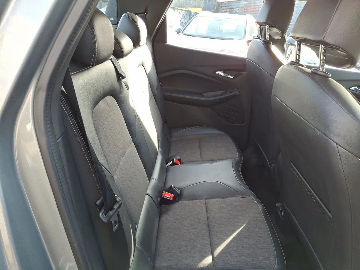 Chevrolet Montana 1.2t Ltz R 4x2 At 4p año 2024