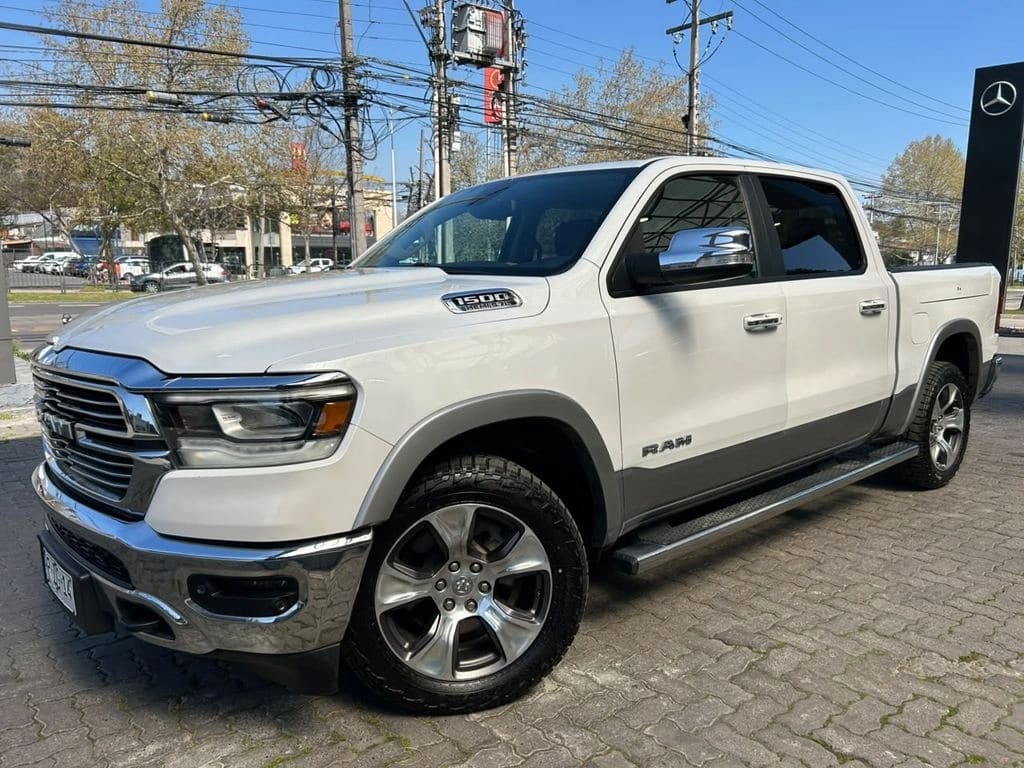 Ram 1500 5.7 Laramie 4x4 At 4p año 2020
