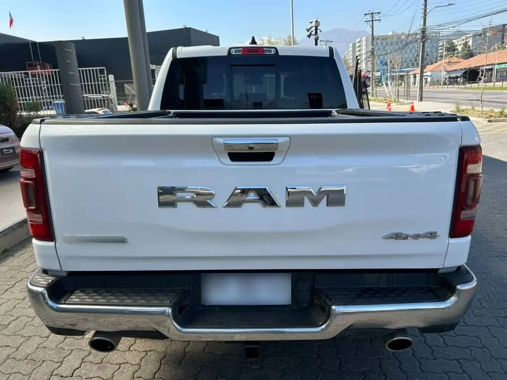 Ram 1500 5.7 Laramie 4x4 At 4p año 2020