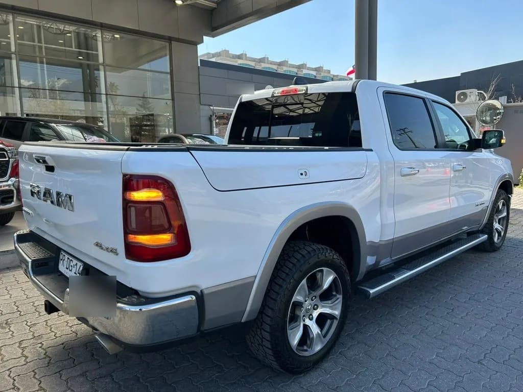 Ram 1500 5.7 Laramie 4x4 At 4p año 2020