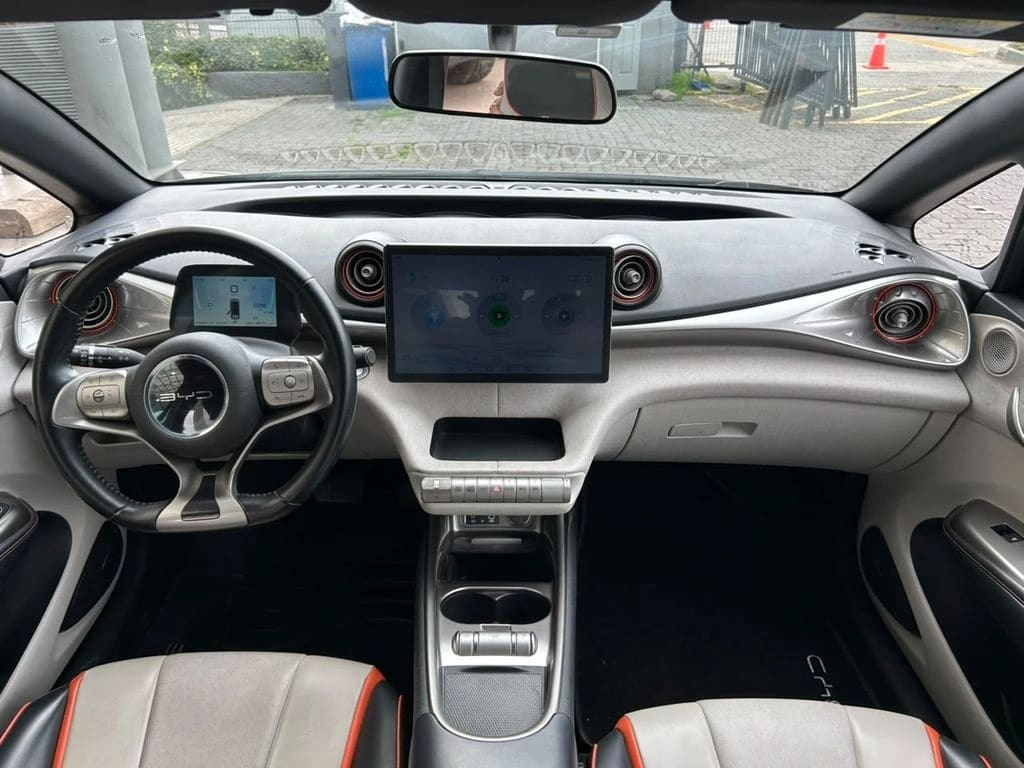 BYD Dolphin Gs año 2024
