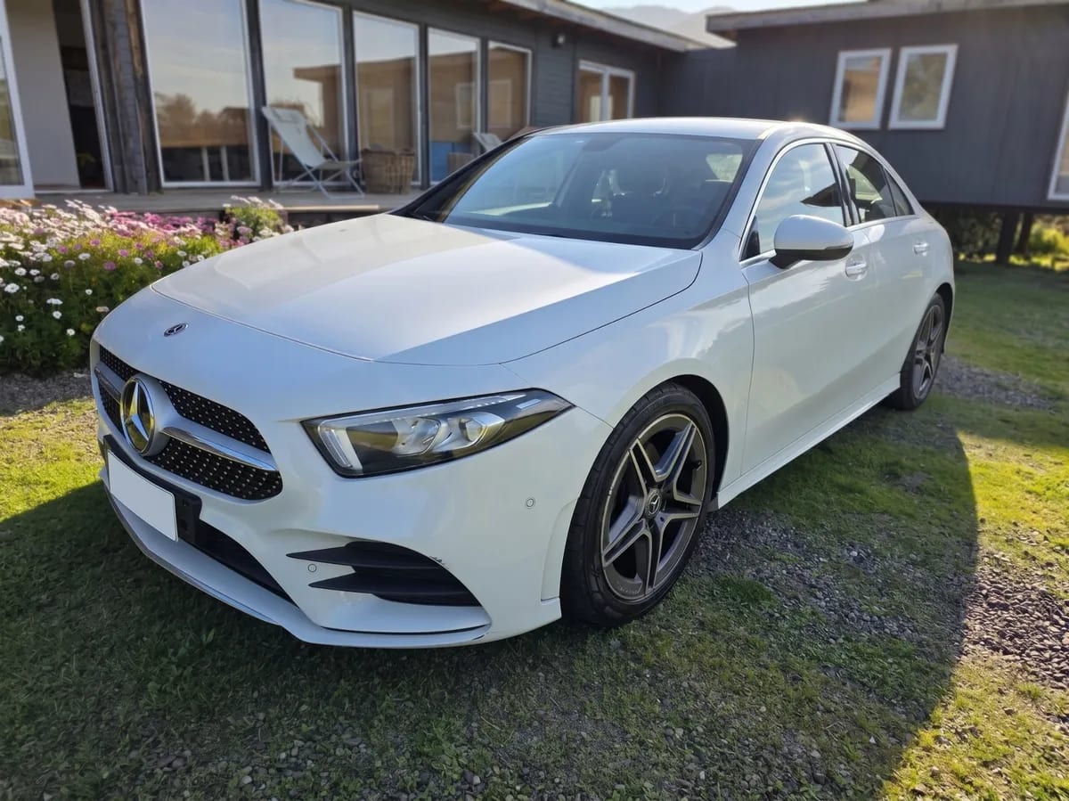 MERCEDES BENZ A200 1.3 Sedan Amg At año 2021