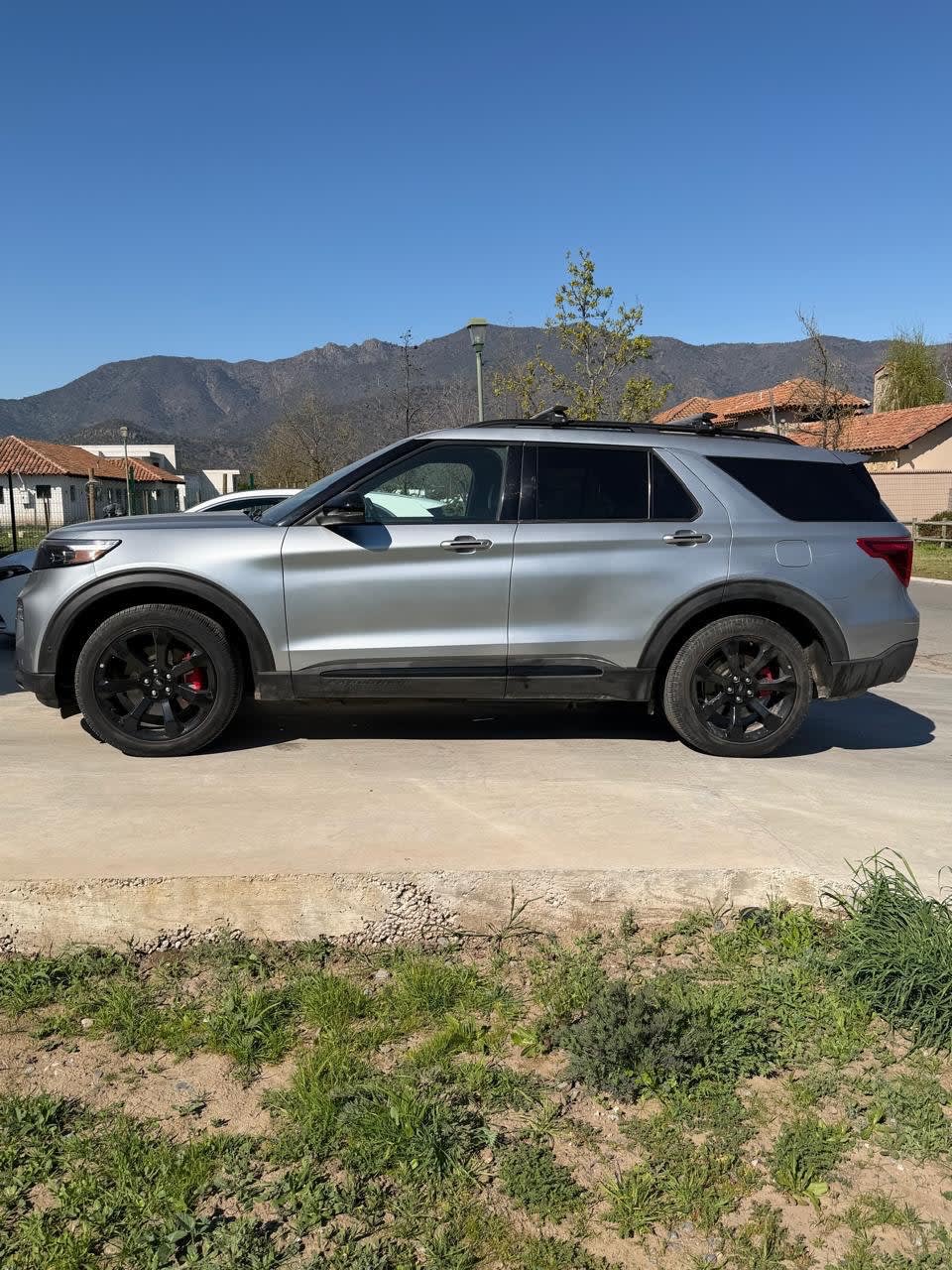 FORD EXPLORER 3.0 St At 4x4 año 2024