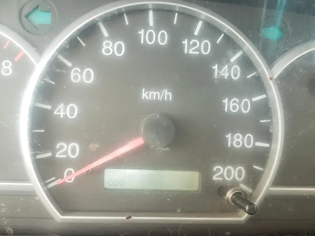 KIA MOTORS CARENS No Sé La Versión año 2005