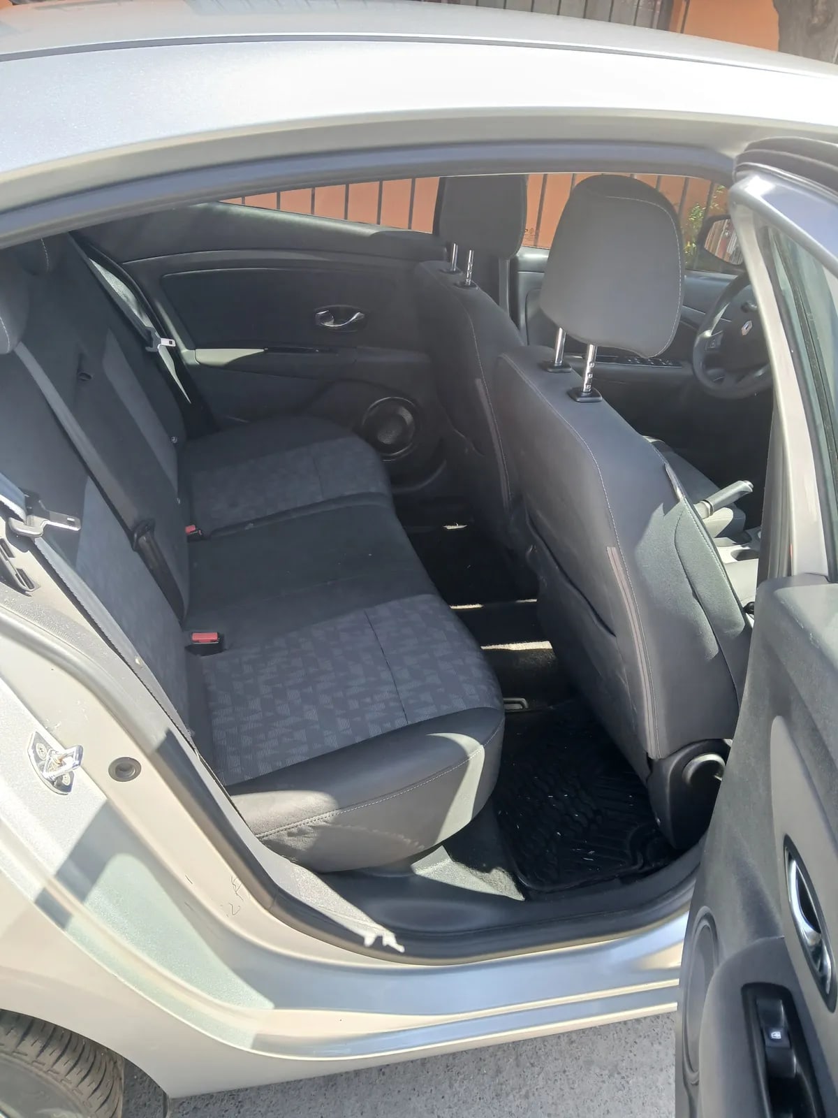 RENAULT FLUENCE 2.0 Privilege At año 2016