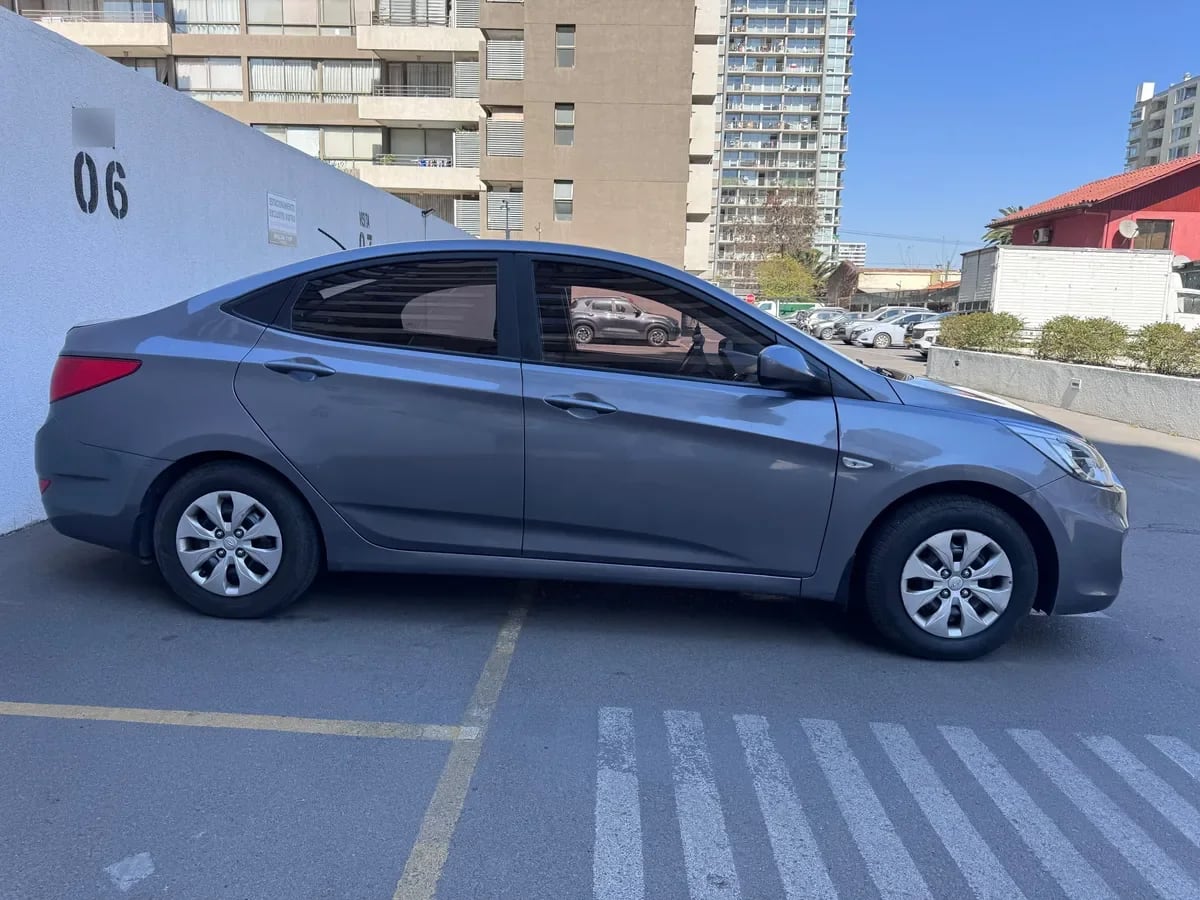 HYUNDAI ACCENT 1.4 Rb Sdn Gl Ac 2ab Mt año 2016